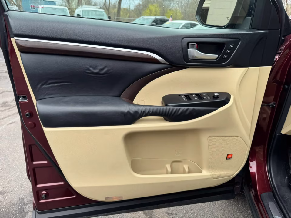 2015 Toyota Highlander Limited Platinum - Photo 11