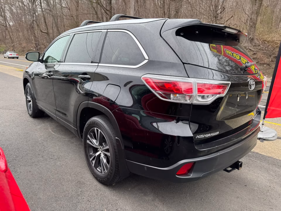 2016 Toyota Highlander XLE - Photo 7