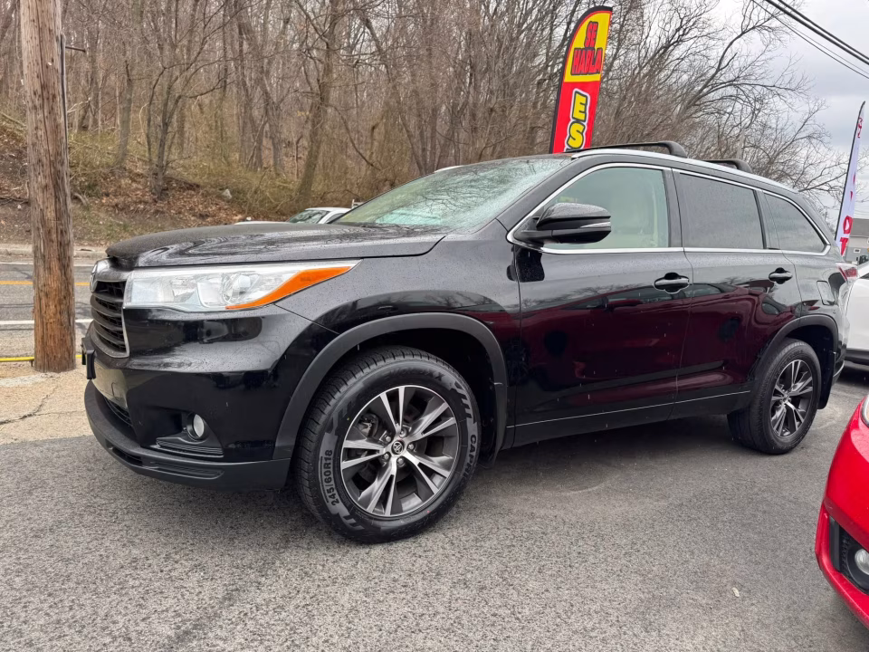 2016 Toyota Highlander XLE - Photo 8